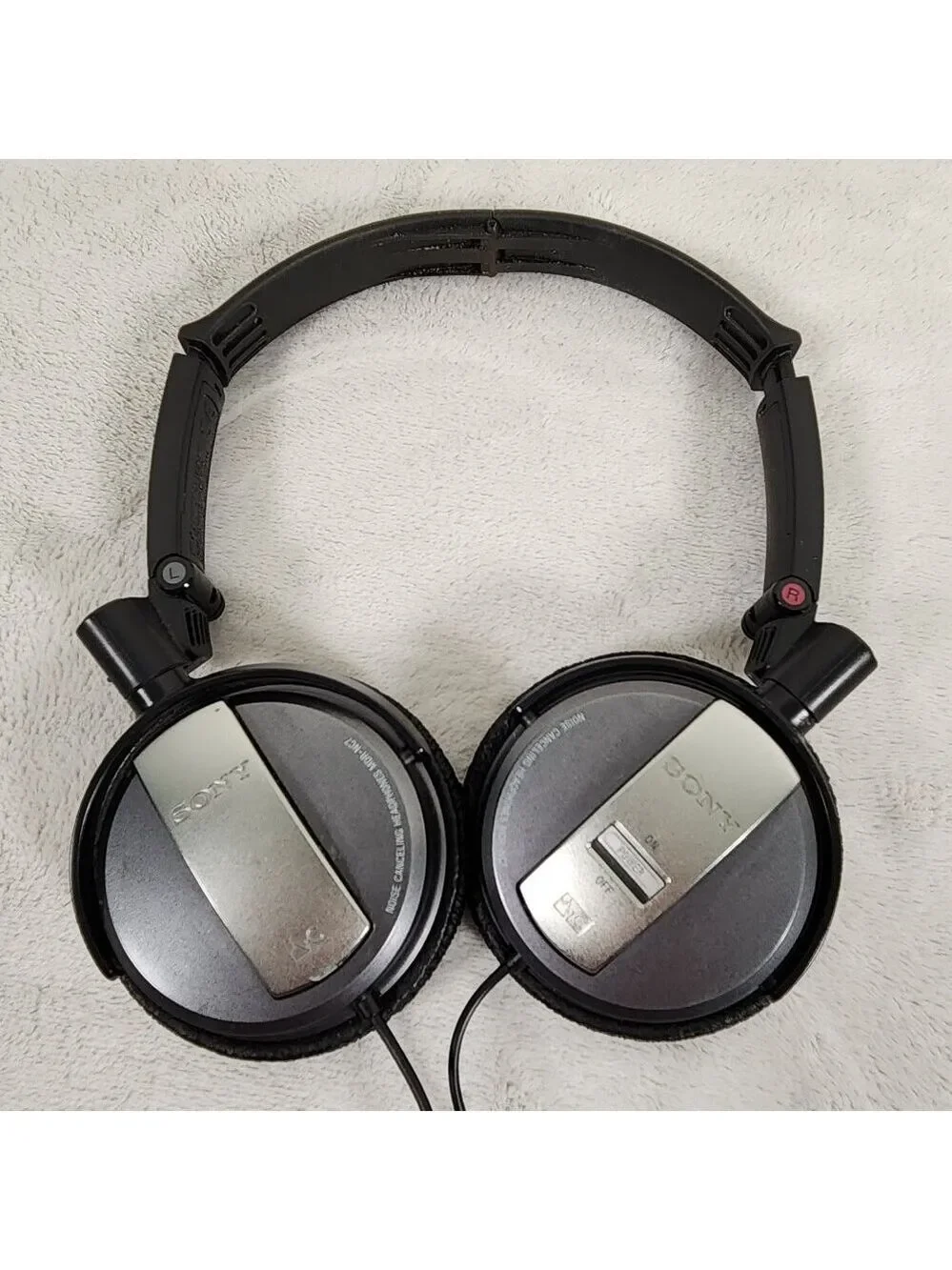 Sony Noise Cancelling Headphones Black MDR-NC7 Black Folding Corded Adjustable